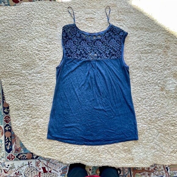 Blue Cotton and Lace Short Sleeved Blouse Tank, Size Large - Picture 7 of 7